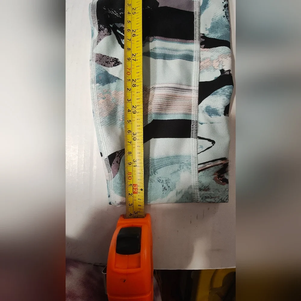 Under Armour Multicolor Abstract Leggings - Picture 9 of 12